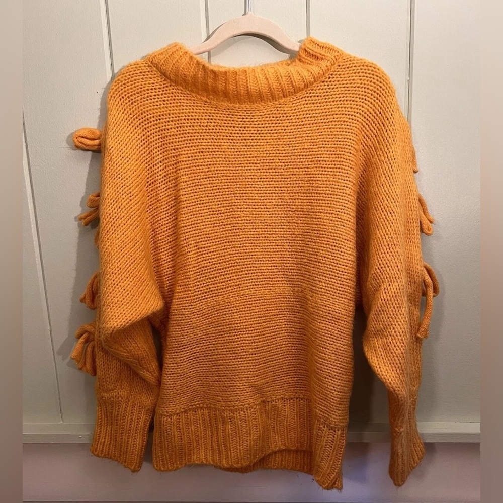 Elf Sack Orange Sweater - size M